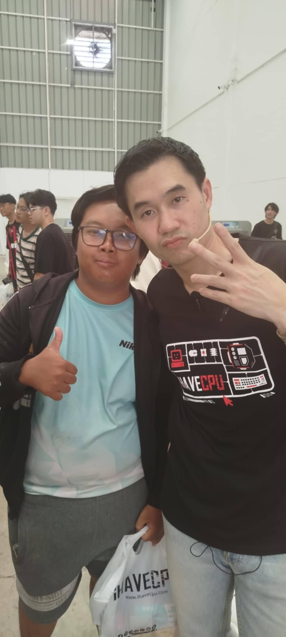 รูปโปรไฟล์